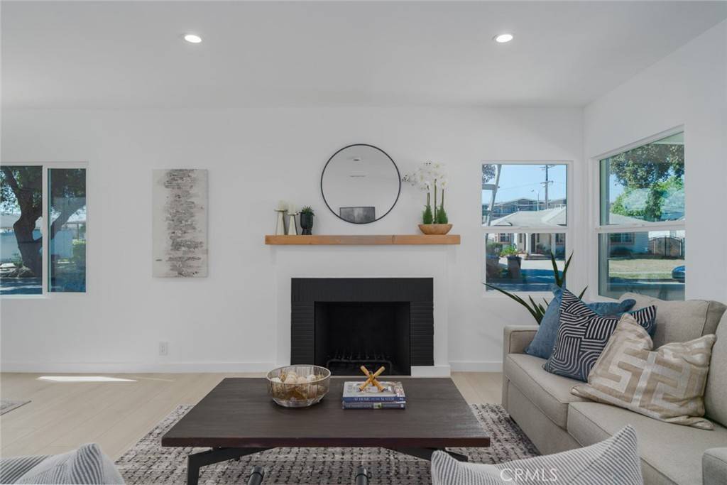Fullerton, CA 92833,200 N Alberta PL