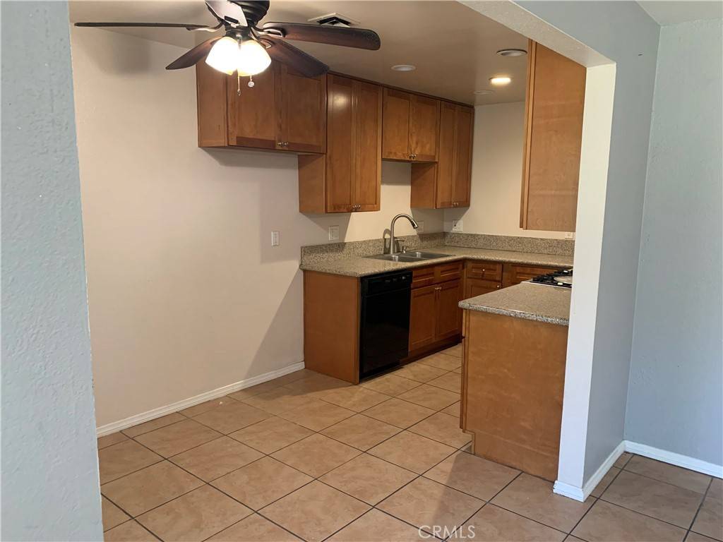 Carson, CA 90745,28 Paradise Valley North N