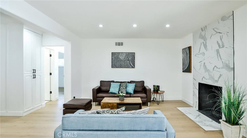 Anaheim, CA 92804,1725 W Beacon AVE