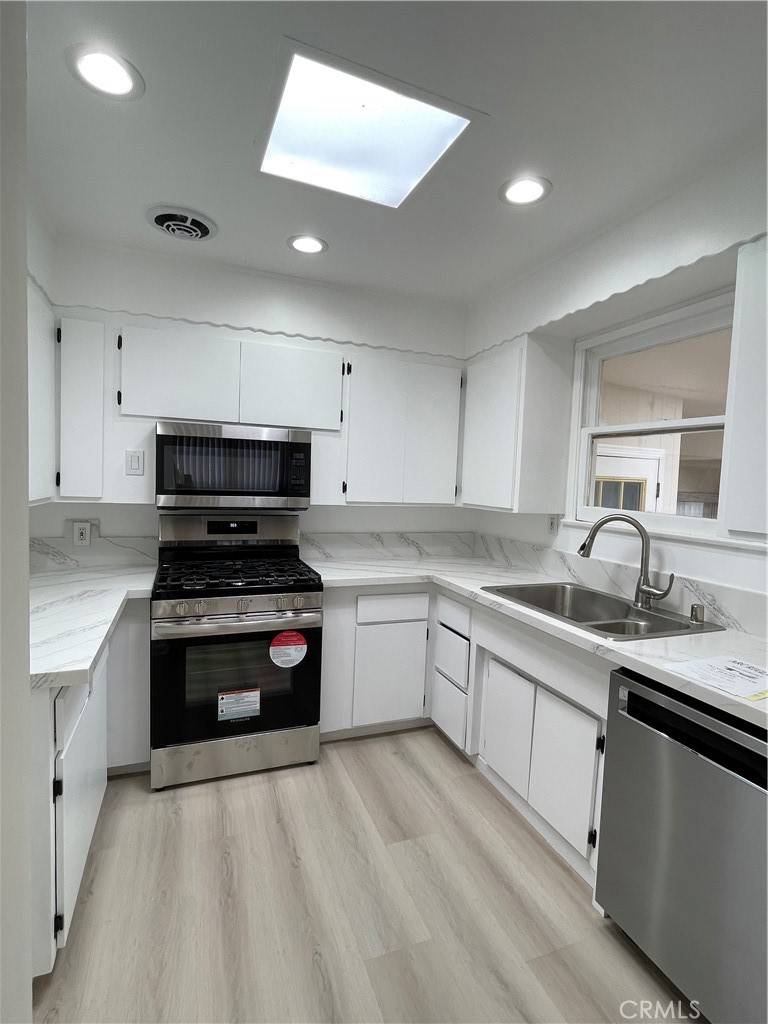 Westminster, CA 92683,14261 Cedarwood ST