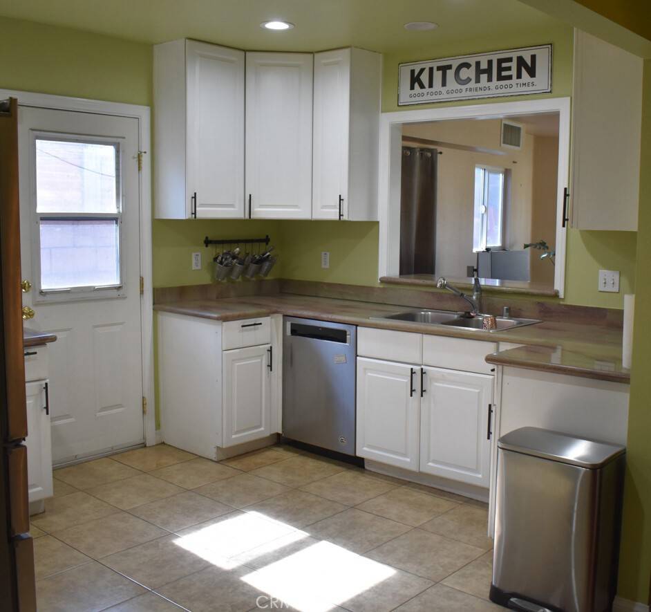 Rialto, CA 92376,356 E South ST
