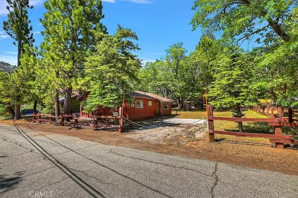Big Bear Lake, CA 92315,1488 Rockspray DR