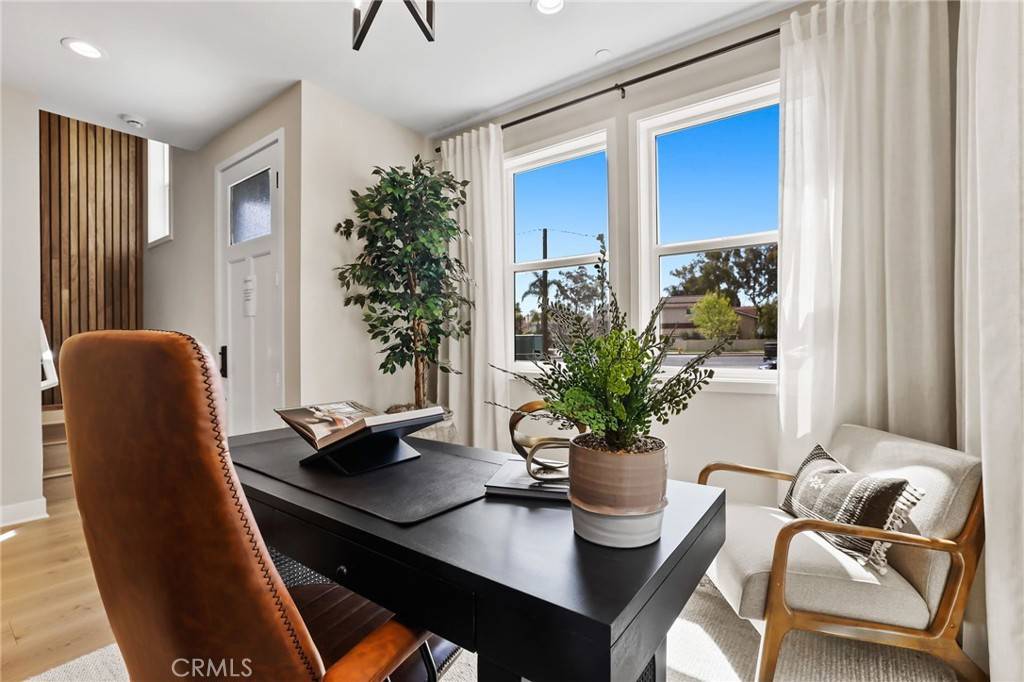 19011 Main ST #113, Huntington Beach, CA 92648