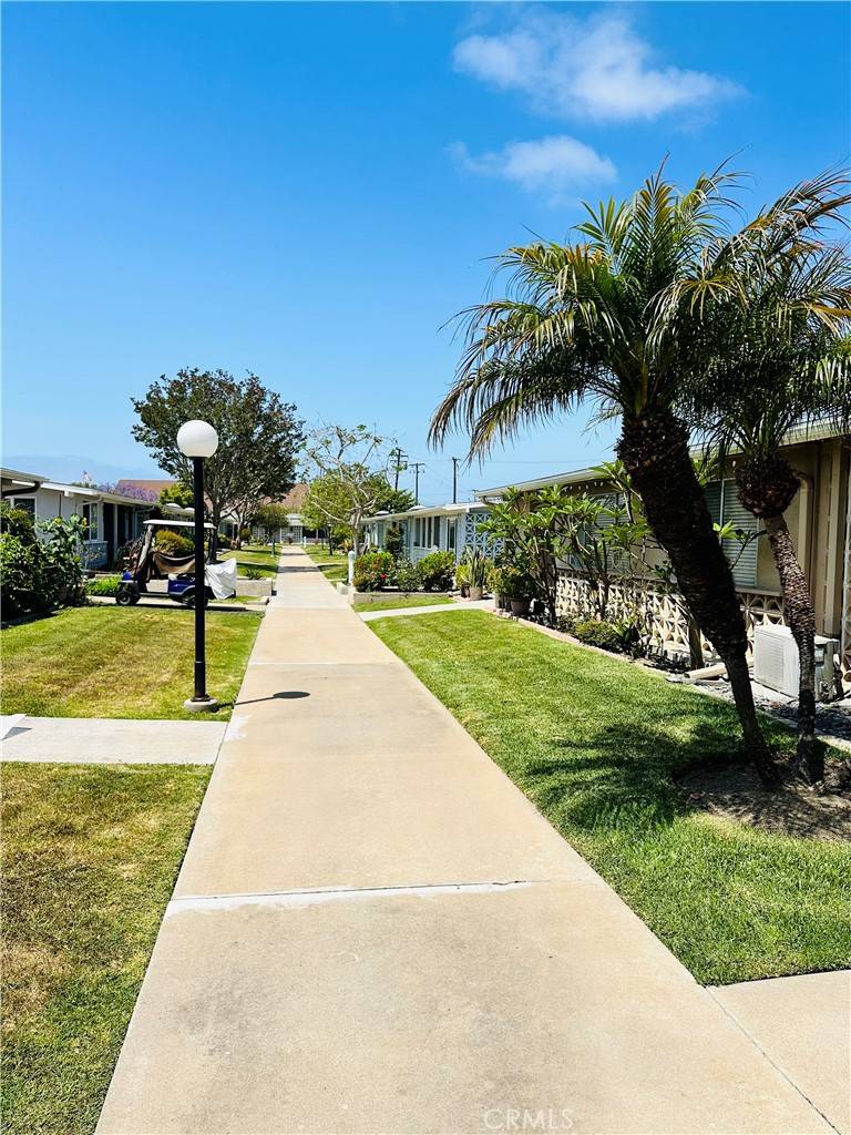 Seal Beach, CA 90740,13620 Alderwood Ln. #76D