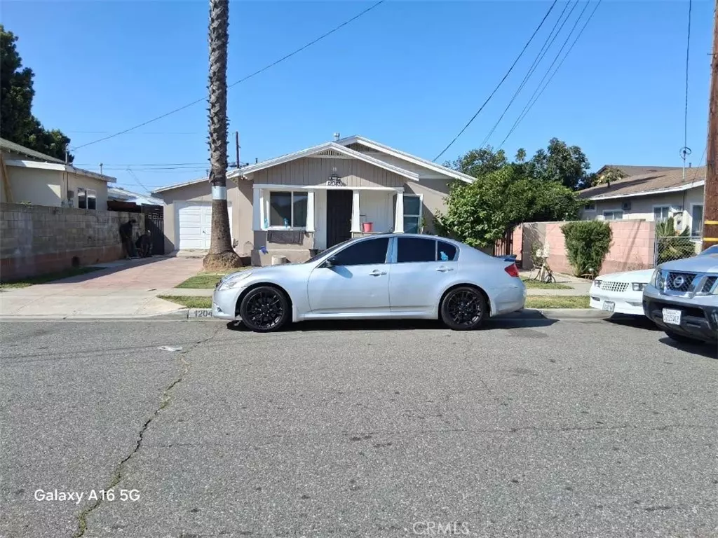 Norwalk, CA 90650,12043 Sycamore ST