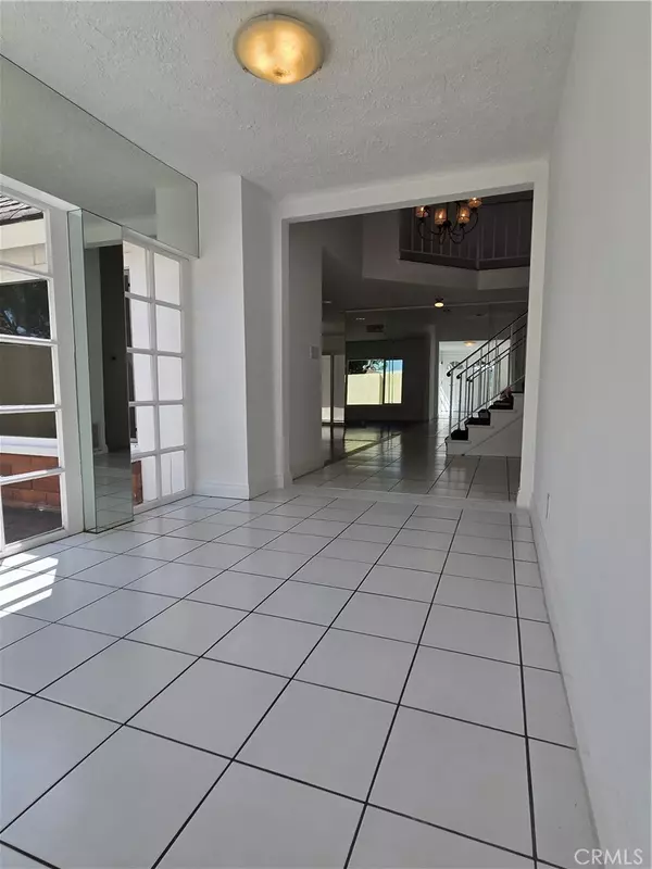 Tustin, CA 92780,14671 Kimberly CIR