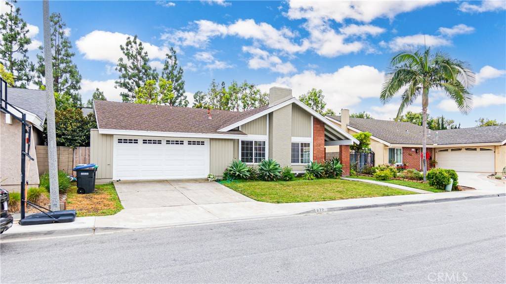 Costa Mesa, CA 92626,937 Dahlia AVE