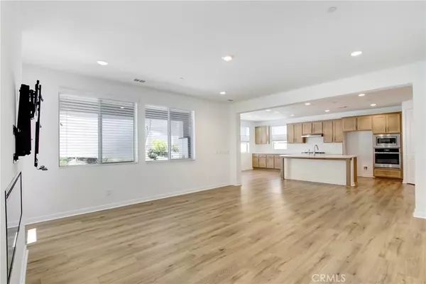 Temecula, CA 92591,32210 Hillstone ST