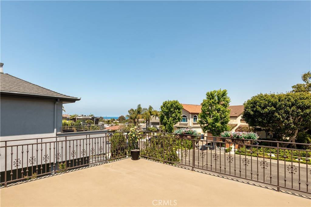 Playa Del Rey, CA 90293,7836 W 81st ST