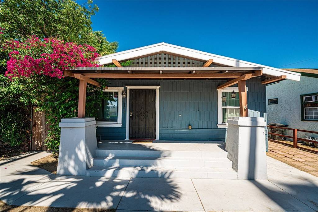 220 Palm PL, Pomona, CA 91767