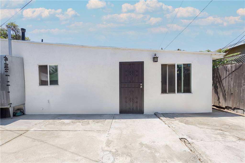 Compton, CA 90222,2133 E Lucien ST