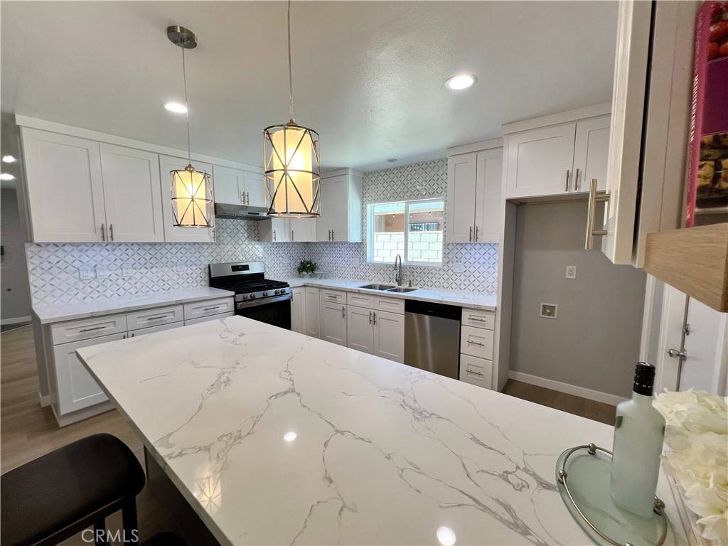 Santa Ana, CA 92704,1626 South Pacific Avenue