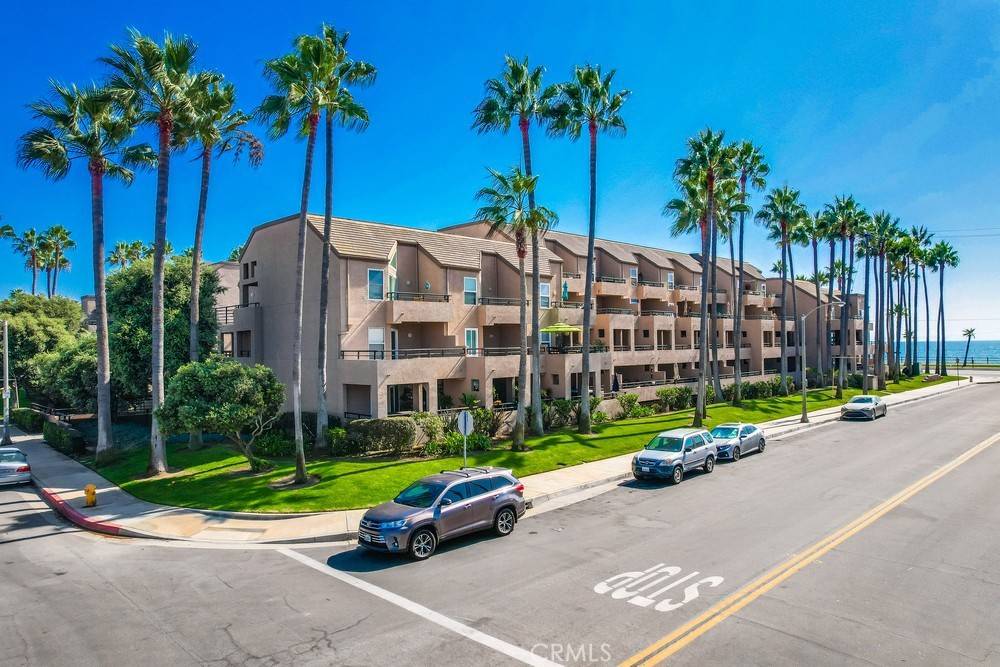Huntington Beach, CA 92648,1200 Pacific Coast #325