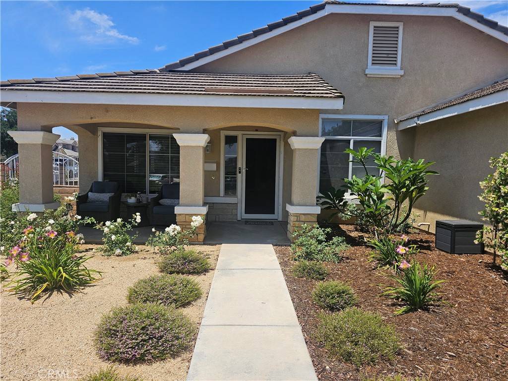 Corona, CA 92878,2210 Lone Tree ST