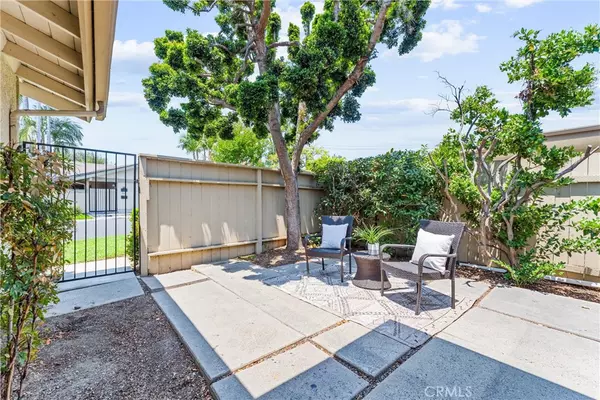 Fullerton, CA 92835,3000 Persimmon PL