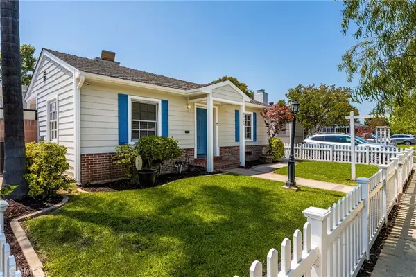 3725 Gardenia AVE, Long Beach, CA 90807