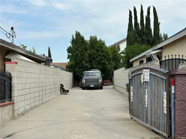 Baldwin Park, CA 91706,4612 WALNUT ST