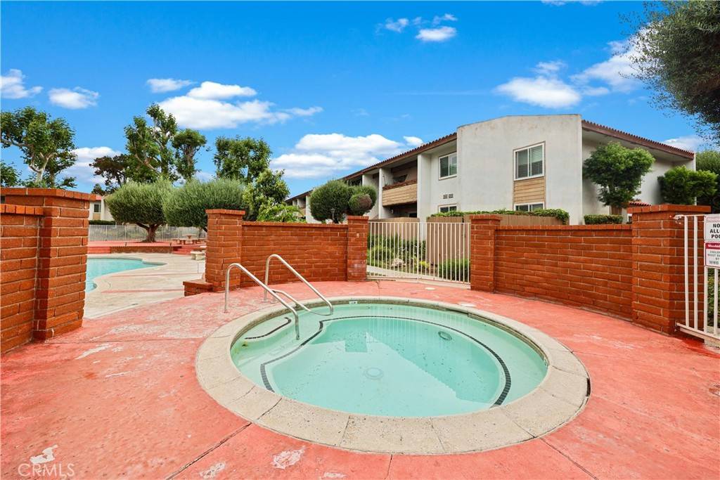 Santa Ana, CA 92704,2511 W Sunflower AVE #B3