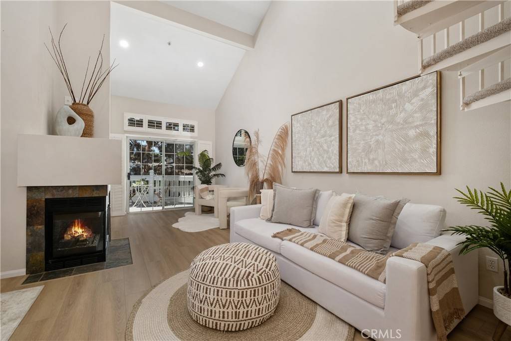 Huntington Beach, CA 92646,20171 Sealpoint LN #207