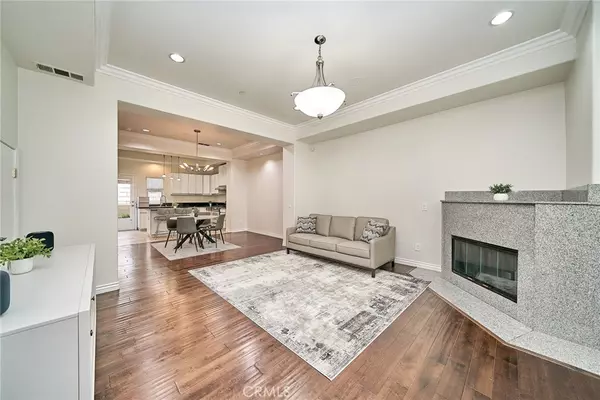 Pasadena, CA 91101,441 N Los Robles AVE #13