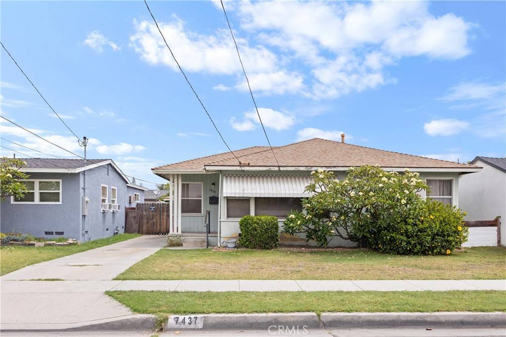 Downey, CA 90242,7437 Laura ST