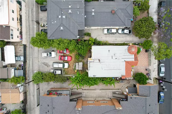 Long Beach, CA 90813,1451 Walnut AVE