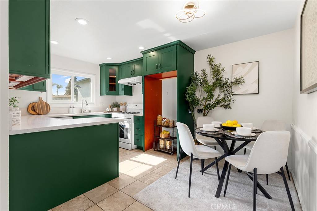 Stanton, CA 90680,11077 Robinson DR