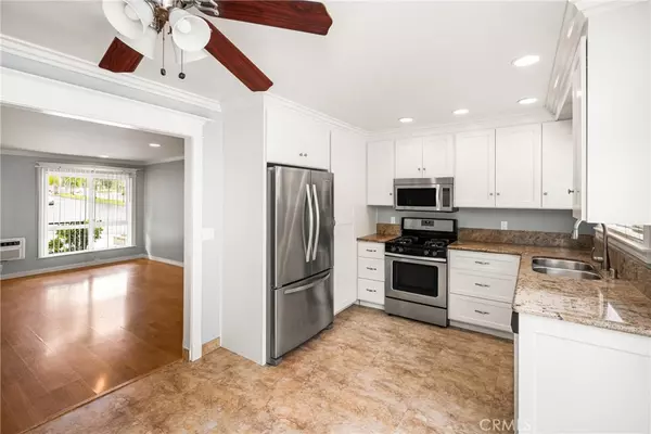 Orange, CA 92866,660 S Glassell ST #19