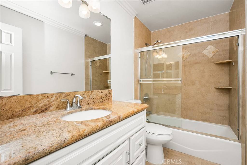 Orange, CA 92866,660 S Glassell ST #19