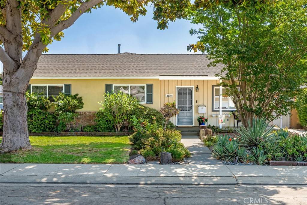 2270 Senasac Ave., Long Beach, CA 90815