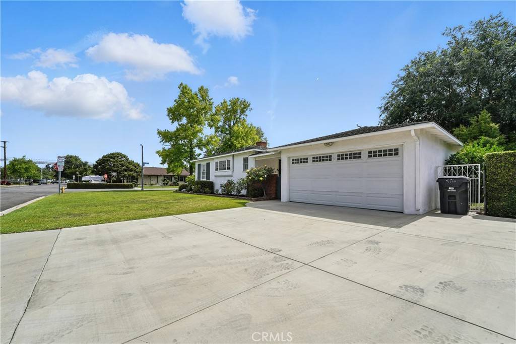 Long Beach, CA 90808,5236 E Harvey WAY
