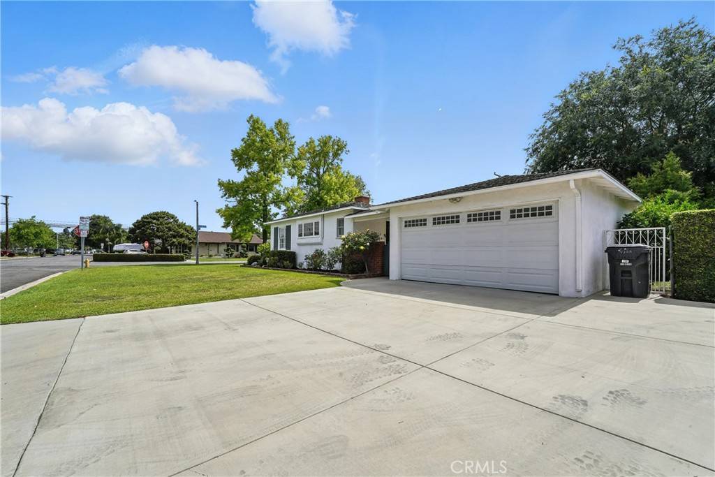 Long Beach, CA 90808,5236 E Harvey WAY