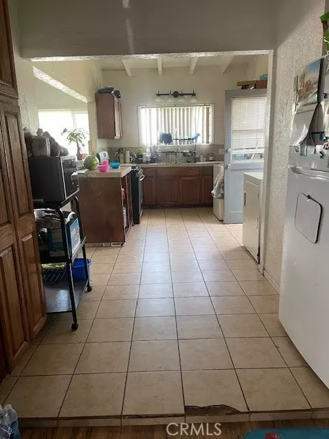 Compton, CA 90220,1408 S Central AVE