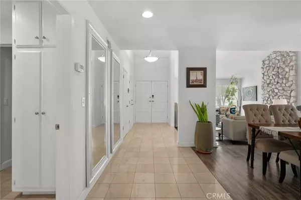 Anaheim, CA 92802,1660 W Sallie LN