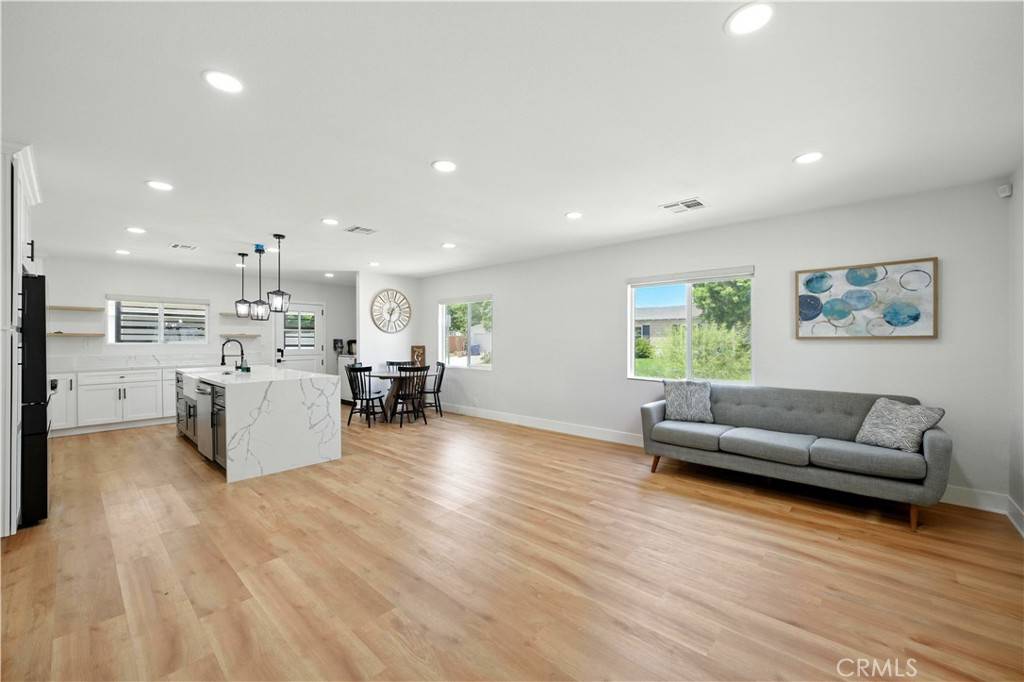 Montebello, CA 90640,149 N Vail AVE