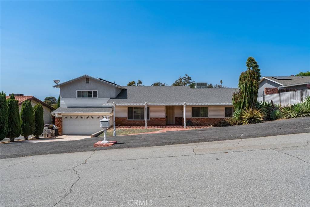 770 3rd ST, Norco, CA 92860