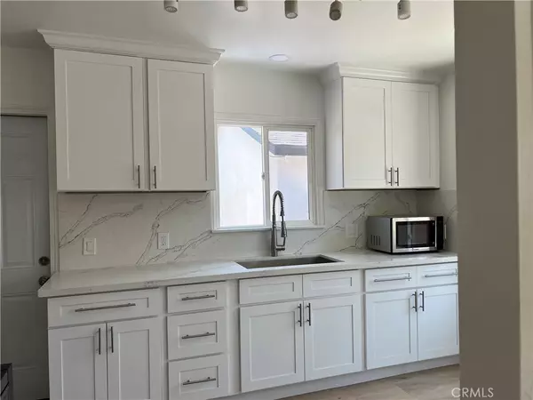 Santa Ana, CA 92706,1236 W Santa Clara AVE