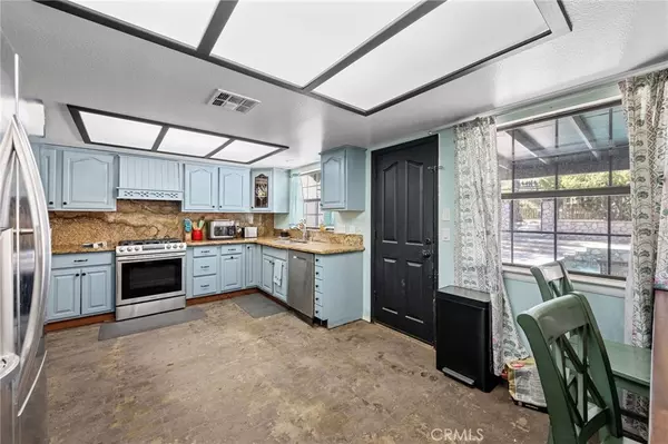 Palmdale, CA 93551,712 W Avenue R8