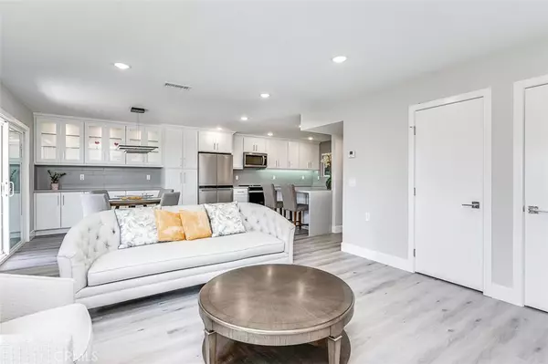 Laguna Woods, CA 92637,4014 Calle Sonora Oeste #2B