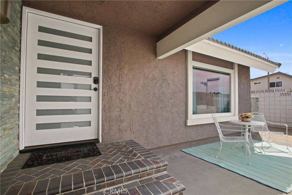 Harbor City, CA 90710,1107 Woodbury DR