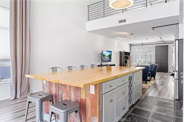 Santa Ana, CA 92701,919 E Santa Ana BLVD