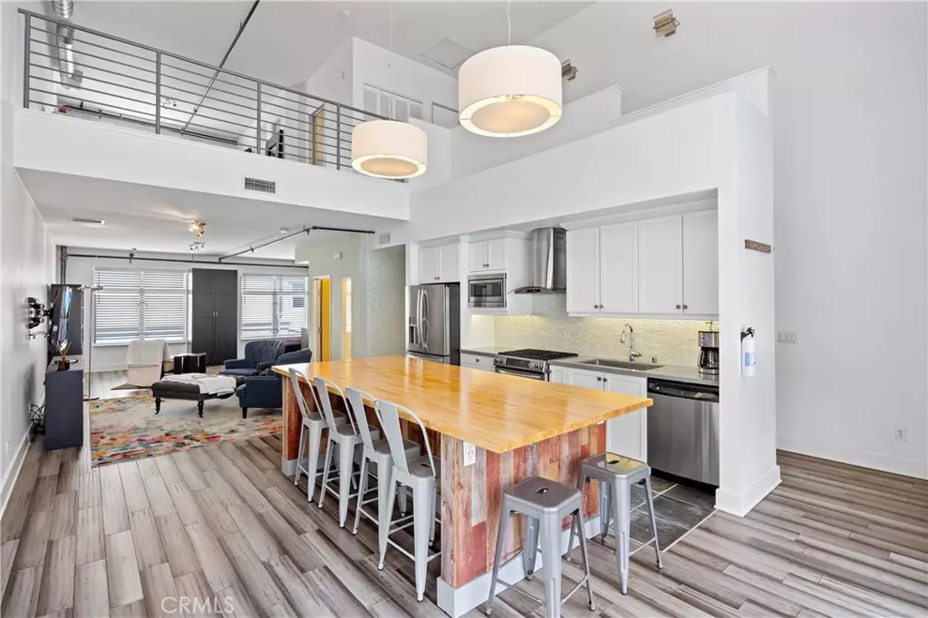 Santa Ana, CA 92701,919 E Santa Ana BLVD