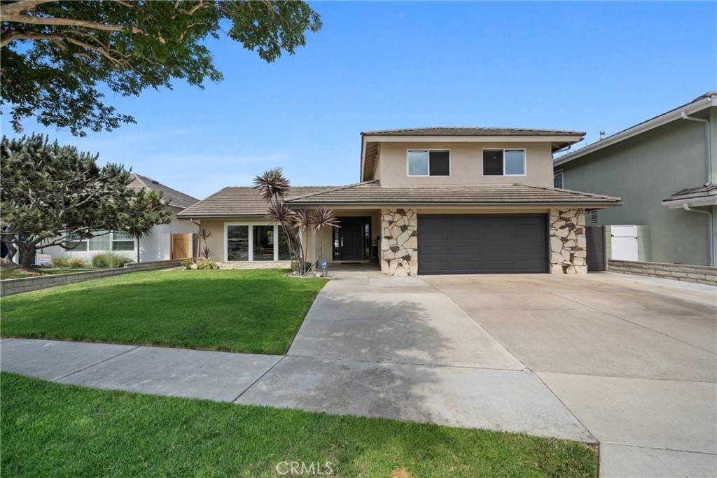 20051 Lawson LN, Huntington Beach, CA 92646