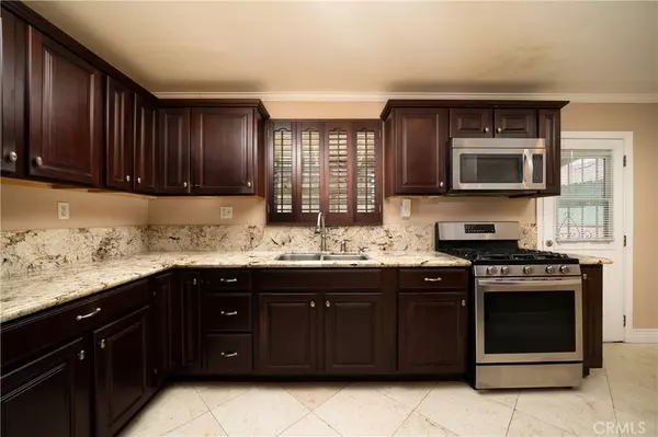 Lakewood, CA 90712,4425 Ashworth ST