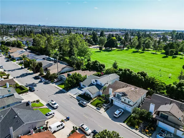 Costa Mesa, CA 92626,3375 Fuchsia