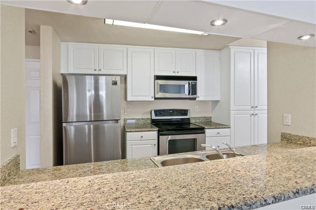 Long Beach, CA 90813,838 Pine AVE #402