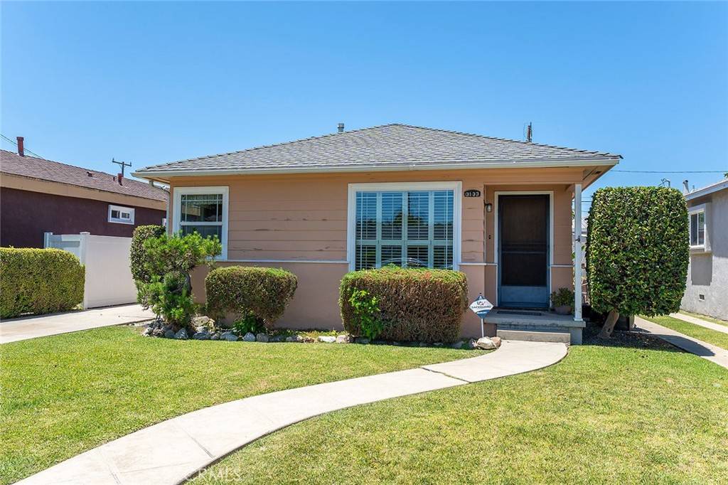 3133 Cedar AVE, Long Beach, CA 90806