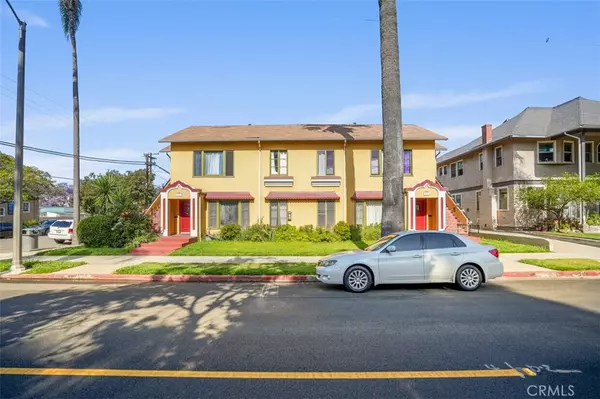 Santa Ana, CA 92701,802 N Spurgeon ST