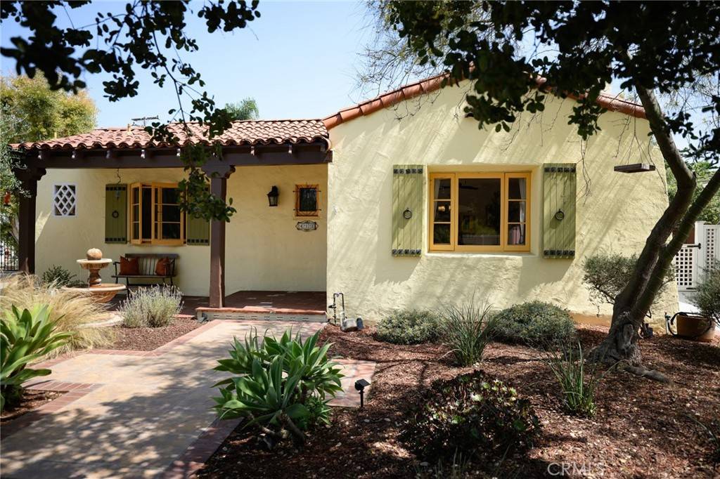 Santa Ana, CA 92706,413 W Santa Clara AVE