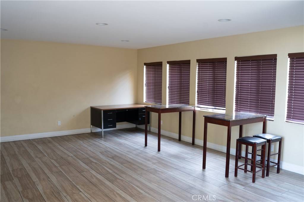 Lakewood, CA 90715,12141 Centralia Street #310